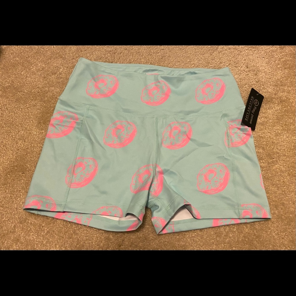 Amazon essentials donut shorts